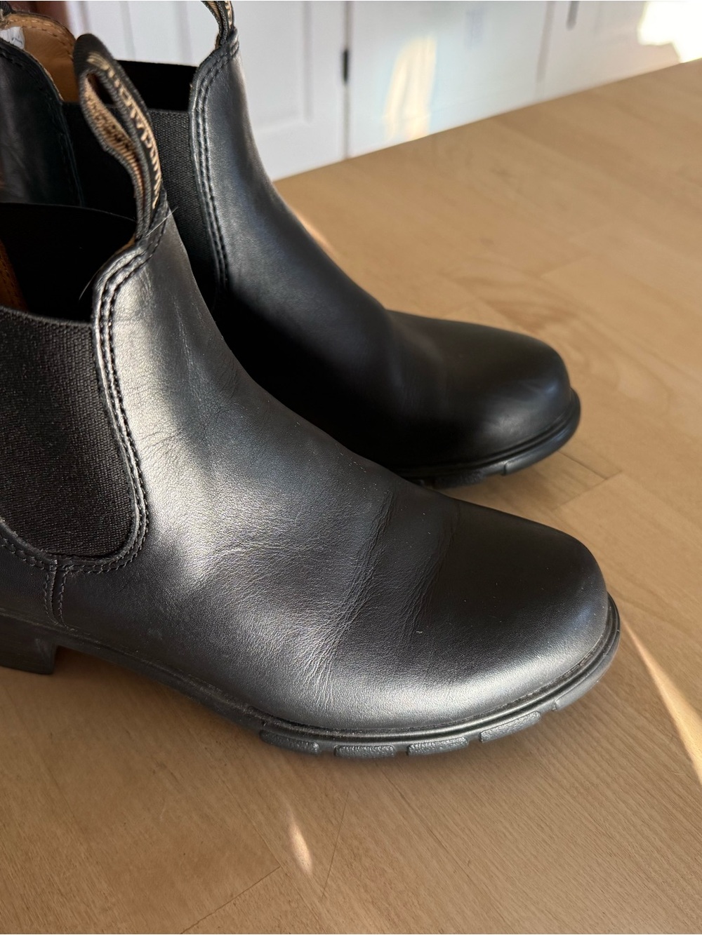 Blundstone Black Smooth Leather Chelsea Ankle Boots